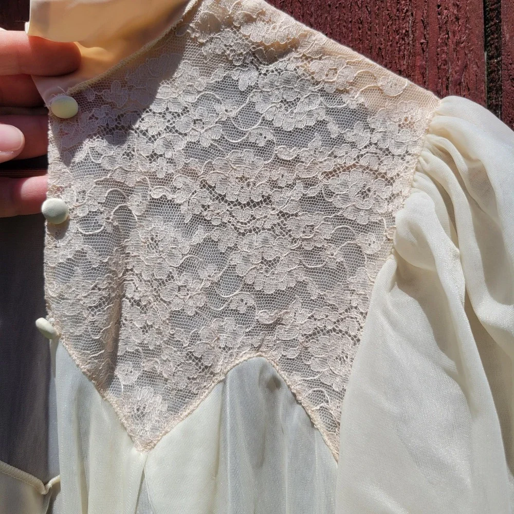 Vintage Seamprufe Peignoir Robe & Nightgown Set Ivory Chiffon Lace Detail Sz 34